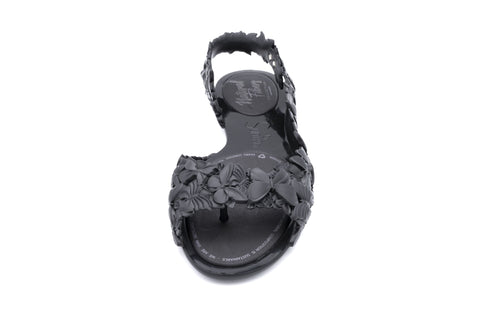 Black sandals for women