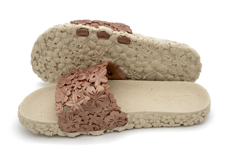 women’s slide shoes