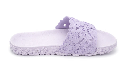 Best summer slides for women